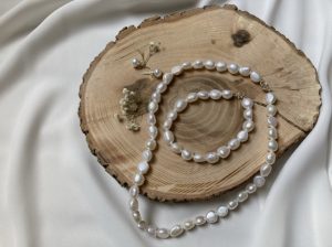 دستبند و گردنبند مروارید اصل پرورشی برند الماسین